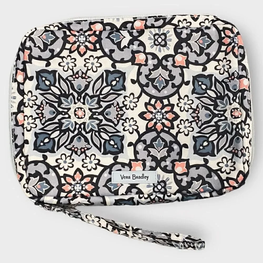Vera Bradley Lisbon Medallion Lighten Up Wipes Pouch Blue Makeup Travel Bag New